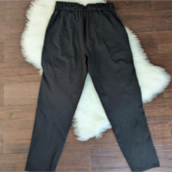 Lululemon Black Keep Moving 7/8 Pant Size 8 W5DCFS - Picture 5 of 8